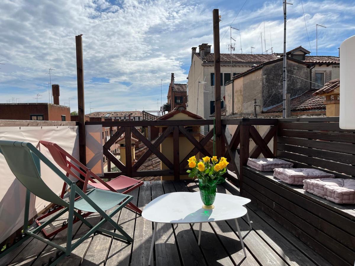 Casa Virginia Direct At The Canal Cannaregio With Own Roof Terrace Venezia Esterno foto